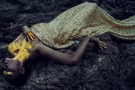 Lâm Thu Hằng hóa thân thành nàng tiên cá quyến rũ