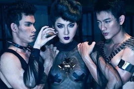 Ngọc Quyên sexy, táo bạo đòi nữ quyền