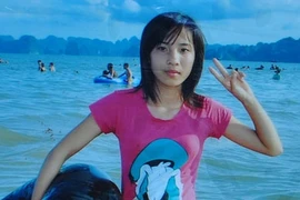 Vụ chân người trôi sông: Nữ sinh đã "đập đá" trước khi mất tích