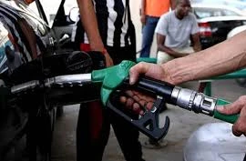 Buôn lậu xăng dầu, một doanh nghiệp bị xử phạt 90 triệu đồng