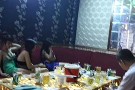 Mê cung trụy lạc của mại dâm "gà móng đỏ"