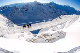 Khánh thành cầu treo cao nhất và đáng sợ nhất châu Âu