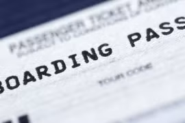 Hành khách máy bay tức giận vì bị coi là đồng tính