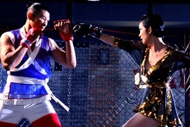 Sau tin đồn đồng tính, Ngọc Tình bị Xuân Lan đấm liên tiếp