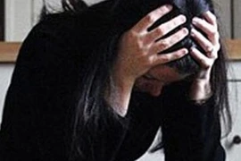 Chồng ngoại tình, vợ nằng nặc đòi nằm viện tâm thần