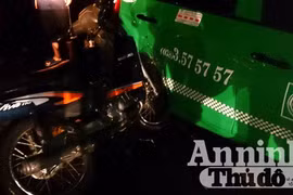 Phóng nhanh, đâm vào đuôi xe taxi, 1 người nguy kịch