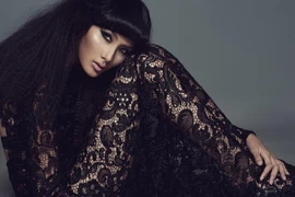 Ảnh mới của Lê Thúy, Hoàng Thùy khiến người hâm mộ "phát sốt"