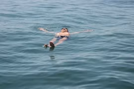 Đi bắt ốc, hai anh em chết đuối thương tâm