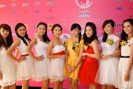 Thí sinh Miss Teen lộng lẫy trước đêm chung kết