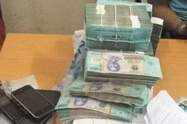 Khởi tố thủ kho tiền tham ô trên 31 tỷ đồng