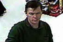 Vừa "thò" đầu vào nhà, tên trộm bị hai vợ chồng đâm chết