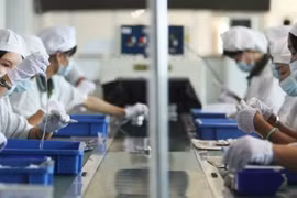 Mục sở thị xưởng sản xuất đồ chơi tình dục lớn nhất thế giới