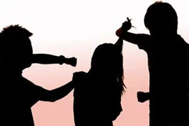 Nữ sinh mất mạng vì "hai tay hai anh"