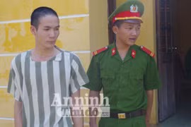 Bắt, xử lý 2 đối tượng mua bán trái phép chất ma túy