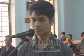 Vào rừng cưa trộm gỗ làm một cháu bé tử vong