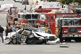 Lao xe kinh hoàng, nghi phạm nữ bị bắn chết trước tòa nhà Quốc hội Mỹ