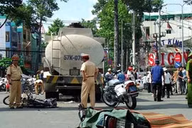 Thương tâm trước cảnh cả gia đình bị TNGT