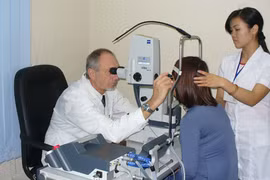 Mắt sáng đón năm mới