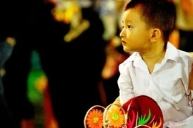 Trung thu - Đêm hội của tuổi thơ