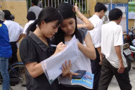 Có bội thực ngành học “hot” ở nhóm trường top dưới?