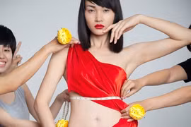 Thùy Trang Next top tái xuất với hình ảnh "nóng bỏng mắt"