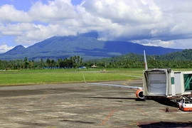 Hủy cả chuyến bay vì... mùi sầu riêng