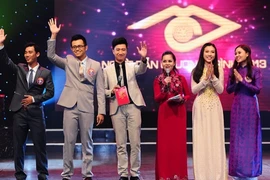 Tú Trinh và Đức Bảo tranh nhau ngôi vị Én Vàng