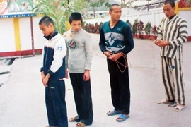 Ác quỷ cuồng dâm giết người hàng loạt trên đồi