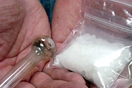 Bắt kế toán viên mua bán trái phép chất ma túy