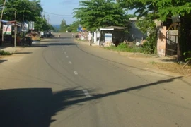 Cháu bé điều khiển xe đạp đâm chết bà già