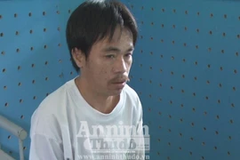 Rình mò em dâu để trộm vàng, tiền