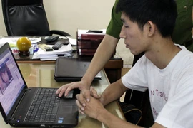 Vô tình phạm tội vì mê Facebook