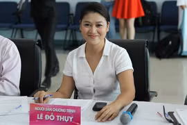 MC Đỗ Thụy duyên dáng trong vai trò Ban giám khảo