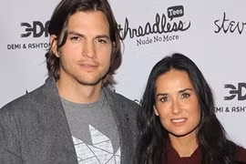 Ashton Kutcher hành hạ vợ cũ 