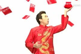 Trấn Thành tinh nghịch trong bài chúc Tết bằng nhạc rap