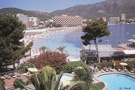 Bắt con gái 11 tuổi bán dâm cho người già với giá rẻ mạt