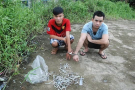 Đột kích ổ tiêm chích ma túy, thu giữ hàng ngàn bơm kim tiêm