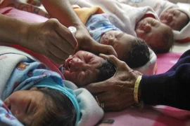 Đột nhập "lò" trao đổi, buôn bán trẻ em ngoài giá thú tại Ấn Độ 