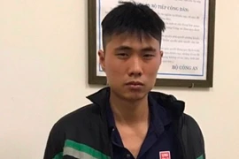 Bắt "nóng" đối tượng cướp giật trên đường phố Thủ đô