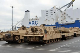 1.000 binh lính và lô xe bọc thép Mỹ đầu tiên đang tới Ba Lan 