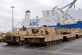 1.000 binh lính và lô xe bọc thép Mỹ đầu tiên đang tới Ba Lan 