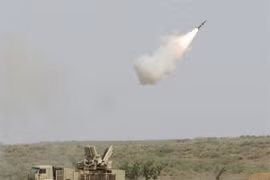 Nga triển khai 2 trung đoàn S-400 và Pantsir-S tới Crimea