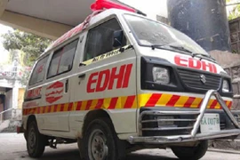 Tai nạn xe chở đám cưới ở Pakistan, 22 người chết