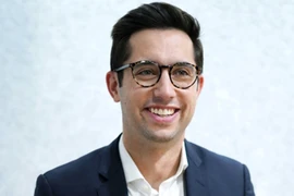 Phó phát ngôn viên Nhà Trắng bị đình chỉ công tác vì đe dọa phóng viên