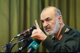 Iran tuyên bố sở hữu UAV tầm bay 7000km