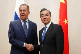 Trung Quốc kêu gọi Nga kiên định lập trường chống Mỹ