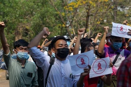 Hơn 125.000 giáo viên Myanmar bị đình chỉ công tác vì phản đối chính biến