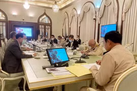 Thủ tướng Thái Lan bị phạt 190 USD vì không đeo khẩu trang