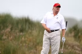 Ông Donald Trump lần đầu trả lời phỏng vấn sau khi rời Nhà Trắng