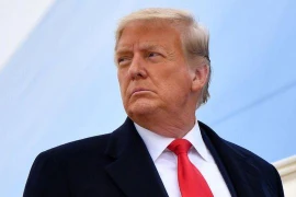 Facebook tuyên bố đình chỉ tài khoản của ông Donald Trump 2 năm